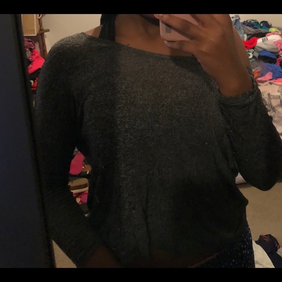 American Eagle Grey Top - Picture 3 of 3